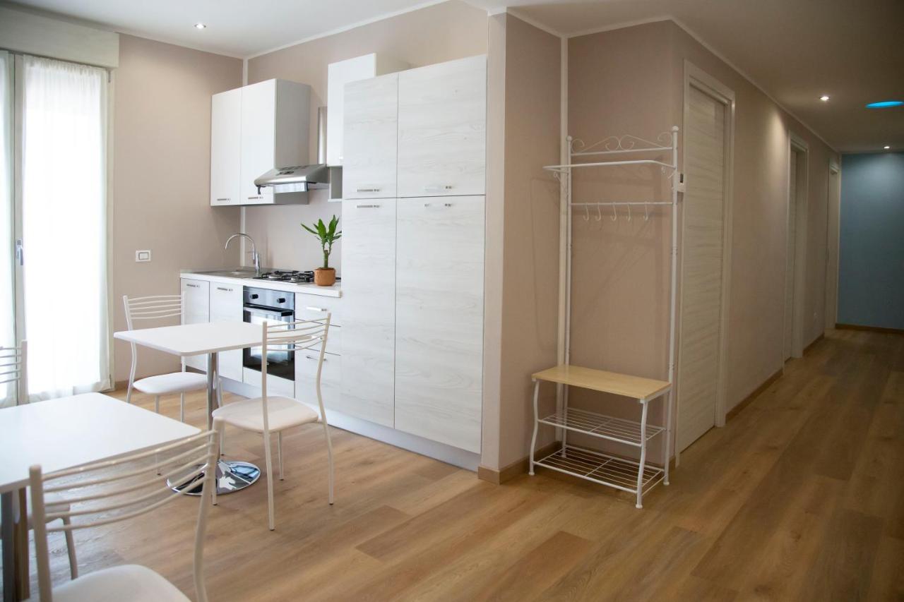 B&B Stellanova San Donnino della Nizzola ภายนอก รูปภาพ