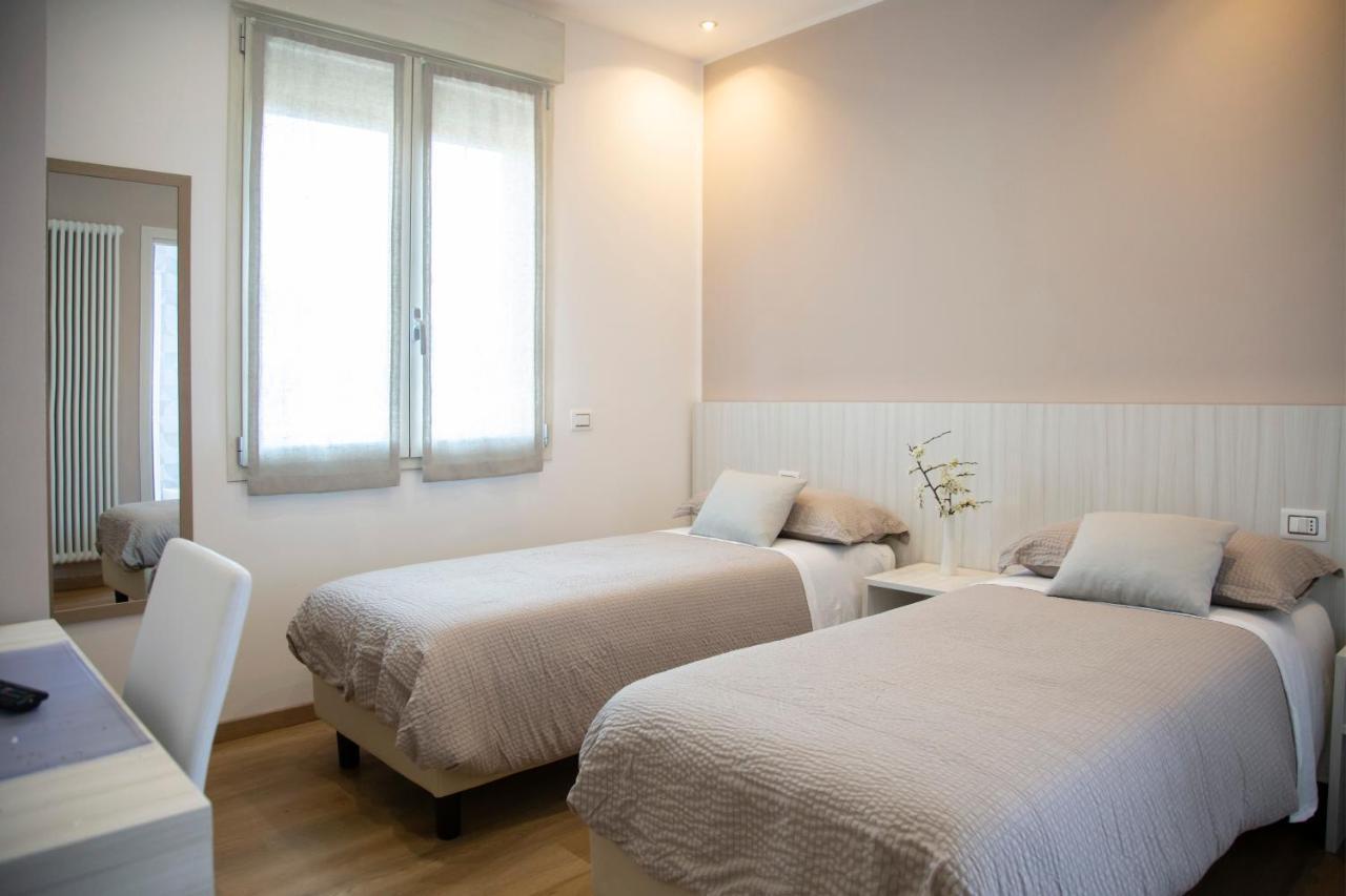 B&B Stellanova San Donnino della Nizzola ภายนอก รูปภาพ