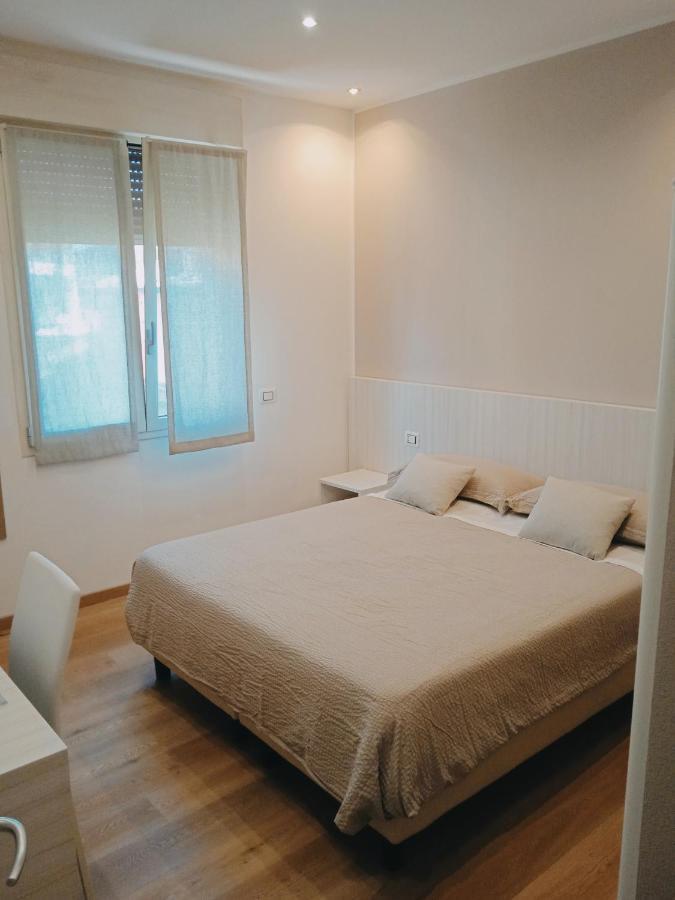 B&B Stellanova San Donnino della Nizzola ภายนอก รูปภาพ