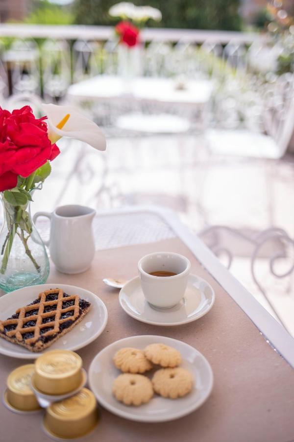 B&B Stellanova San Donnino della Nizzola ภายนอก รูปภาพ